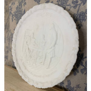 Commemorative Declaration of Independence White Fenton 8" Plate Bicentennial